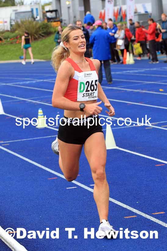 Senior womens 4 Stage Relay, 2022 Northern Road Relays, SportsCity, Manchester. Photo: David T. Hewitson/Sports for All Pics